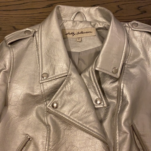 Leather jacket - Picture 3 of 4